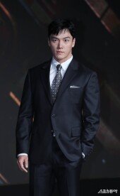 세븐하이, 포커플레이어의 눈빛