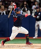 유강남, 멀티히트 완성!