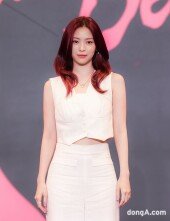 ITZY 류진, 붉은 장미가 사람이라면…은은 미소 [DA포토]