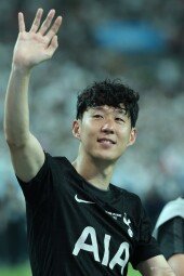 ‘레전드’ 손흥민, 토트넘 안녕~ [포토]