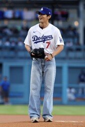 뷔, 시구 전부터 아우라 폭발 [포토]