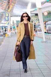 김세정, 트렌치 하나로 공항 접수하고 떠났다 [화보]