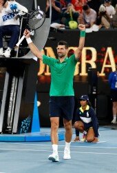 ‘G.O.A.T.’ 조코비치, 호주오픈 100승 달성 [포토]