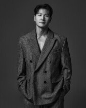 ‘신혼’ 김종국, 상의 없이 재킷만 걸쳤다…‘짐종국’ 벗은 치명 눈빛 [화보]