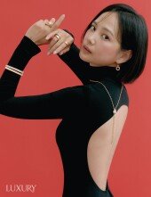 ‘김무열♥’ 윤승아, 청순의 정석…변함없는 비주얼 [화보]
