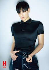 탑 “팬들 다시 만났을 때 눈물 참아…10년 공백, 나를 찾은 시간” [화보]