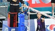 FIVB ‘네트 잡는 건 상황 따라 불법 행위’…기사 주장과 배치[발리볼 비키니]