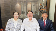 ‘점입가경’ 尹 사저정치, 신당 추진 변호사와 식사… 국힘선 한숨
