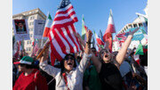 이란 공습 美 극과극 찬반시위…백악관 800m 거리서 대치