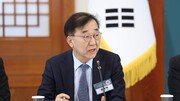 국토장관 “보유세 올린다…장기보유자 세제혜택도 재고”