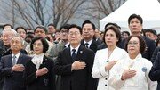 李 “총칼 맞섰던 마산 시민처럼 맨몸으로 계엄군 저지”