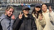 60대 부부도 필리핀 소녀도…아미들 ‘광화문 인증샷’