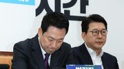 [정치 한 컷]당 지지도는 나락, 그래도 버티는 장동혁