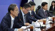 與 “고유가 피해지원금 4.8조 중 80% 집행…석유 최고가격제가 물가 억제”