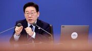 경찰 성과 홍보한 李 비판한 시민…李 “그게 대통령의 일” 반박