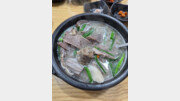 세련된 외관, 표준화된 맛 대신 누구나 입맛 따라 뜨는 순댓국[김도언의 너희가 노포를 아느냐]