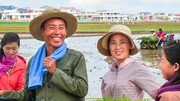 북한 사람들이 사진에서 웃기 시작했다—60년 만에 돌아온 클로즈업[청계천 옆 사진관]