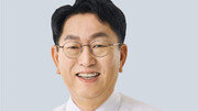 與 양천구청장 후보, 아기에 “뽀뽀”…‘오빠’ 이어 ‘뽀뽀’ 논란