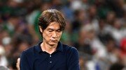 홍명보 면전서 “집단 식중독 걸렸나” 질문까지…이강인, 잔디 내리치며 ‘분개’