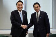 일본측 “한국, 일본에 빚졌다…한일정상, 만나지 않아도 되는데 만났다”