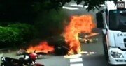 불길에 휩싸인 오토바이-운전자 “트럭 추월하려다…”