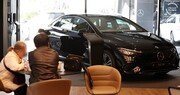 수입차 첫 ‘30만 시대’… BMW·벤츠·테슬라 3강 체제 뚜렷