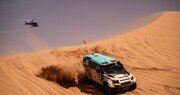 ‘목숨 건 사막의 자동차 경주’… 랜드로버 디펜더팀, 다카르랠리 첫 도전서 1·2위 석권