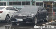 [단독]기아 ‘K9’ 한 달째 방치… 부품 없어 무기한 정비 지연