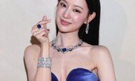 김지원 안 보이더니 파격 터졌네, 흘러내리면 큰일