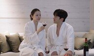 샤워 후 아내 바라본 이민우…야릇한 눈빛