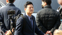 김태우, 3차 검찰 출석…“현 정부 전보다 위법성 높아”