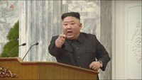 북한 사상 최악의 수탈 진행… 황금알 거위의 배를 가르는 김정은 [주성하의 北카페]