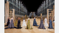 한국에서 열린 ‘디올 패션쇼’… ‘CEO부터 지수·김연아·수지까지’ 셀럽 총출동