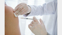 “독감 백신 맞으면 치매 위험 40% 낮아져”