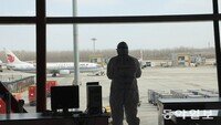 베이징행 편도가  400만원? 2~10배 폭등한 ‘미친’ 중국 항공권[떴다떴다 변비행]