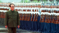 與 “장쩌민, 中 발전에 초석 놓은 위대한 정치인으로 기억될 것”