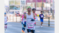 “달리기가 좋아 대기업도 그만둬” 송주백 런컬렉션 대표가 마라톤에 빠진 이유는?[양종구의 100세 시대 건강법]