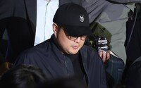 ‘음주 뺑소니’ 김호중, 경찰 조사도 논란 “어쨌든 죄송”