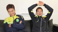 [사커토크] 이동국 “팀 중심 잡아줘” 김남일 “이젠 네가 해라”