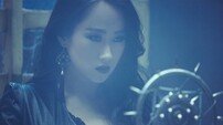 [인터뷰]퓨어킴, 현대판 마녀가 부르는 주술 멜로디 “마음을 음악에 담다”
