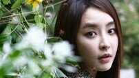 정유미 “예쁜 스타보다 친근한 여배우로 남고 싶어” [인터뷰]