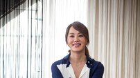[인터뷰③] 엄정화가 ‘연기돌’에게…“열정 즐기면서 차근차근 오길”