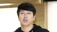 [인터뷰] ‘택시 드리벌’ 김수로 “중·대극장 연극 사라지는 게 안타까웠다”