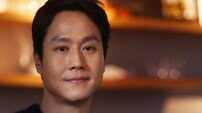 [이슈 DA:다] 정우, 지독한 ‘응답하라’의 저주에서 벗어나다