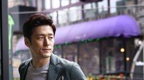 [인터뷰] ‘지진희’라 쓰고 ‘뇌섹남’이라 부른다