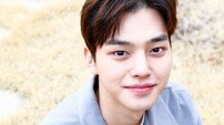 [루키인터뷰: 얘 어때?②] 송강, 수많은 아이돌 캐스팅 뿌리치고 배우가 된 이유