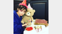 ‘2NE1’ 박봄, 근황 공개…“테디 생일 축하”