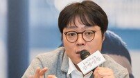 [PD를 만나다③] ‘감빵생활’ 신원호 PD “시즌2? 종영 후 알 수 있을 것”