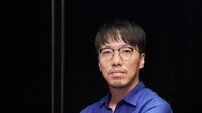 [DA:인터뷰] 윤종빈 감독 “‘공작’은 나만의 ‘본’ 시리즈”