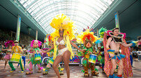 삼바 카니발·물놀이 교실…8월엔 롯데월드에서 놀자